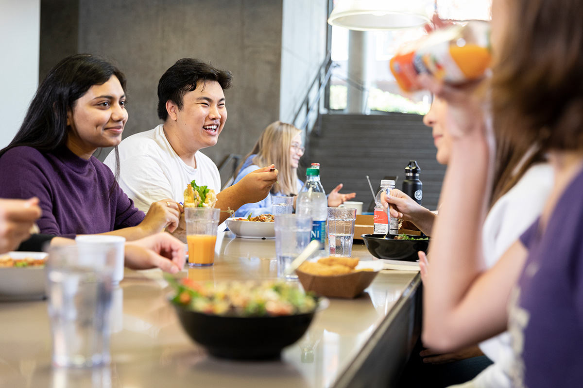UW Students Dining at Local Point