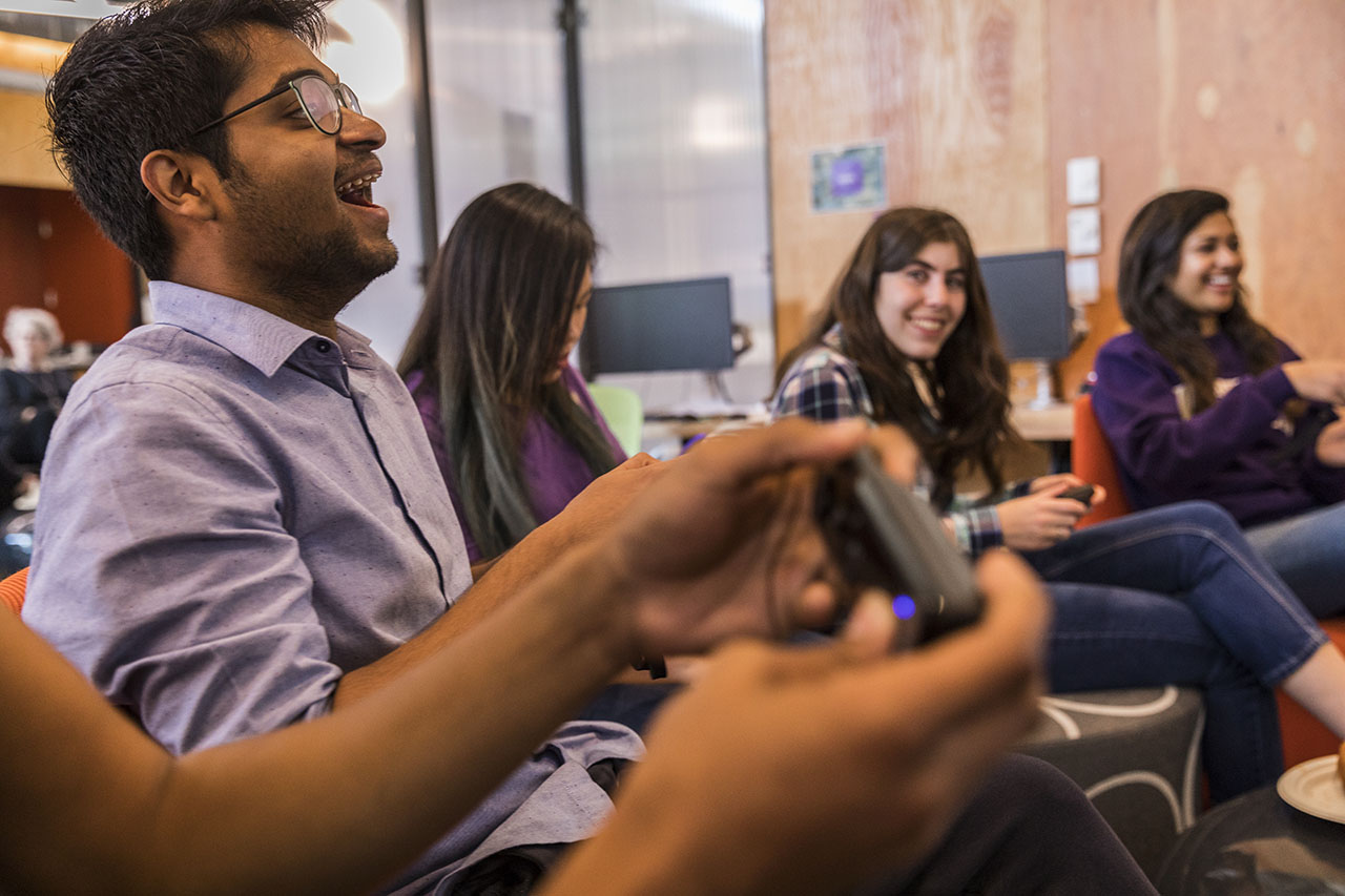 Virtual Tours, learn what it's like to live on campus. Visualize yourself in your future Husky Home! 