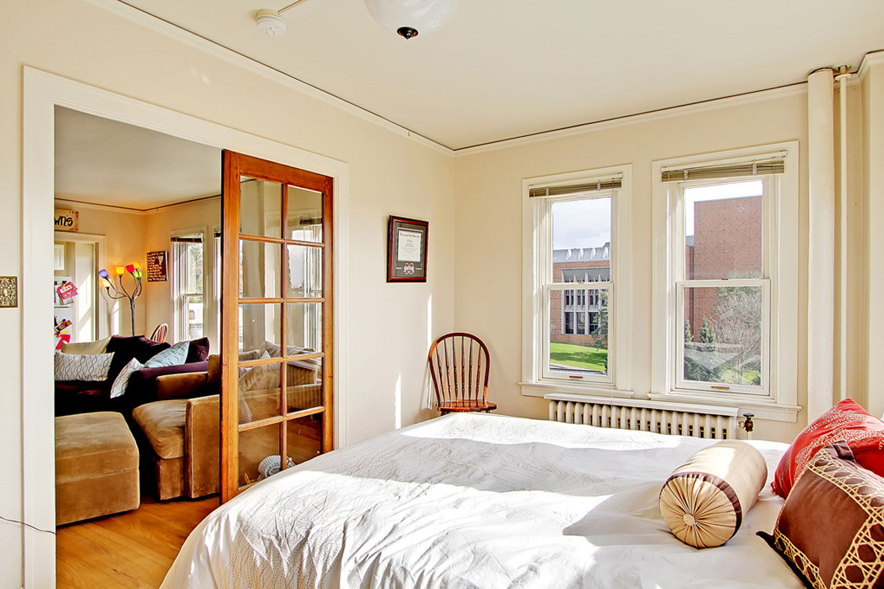 Commodore Duchess bedroom