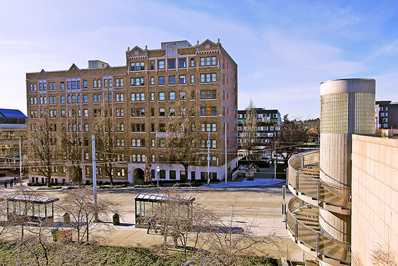 Commodore Duchess Family Apartments